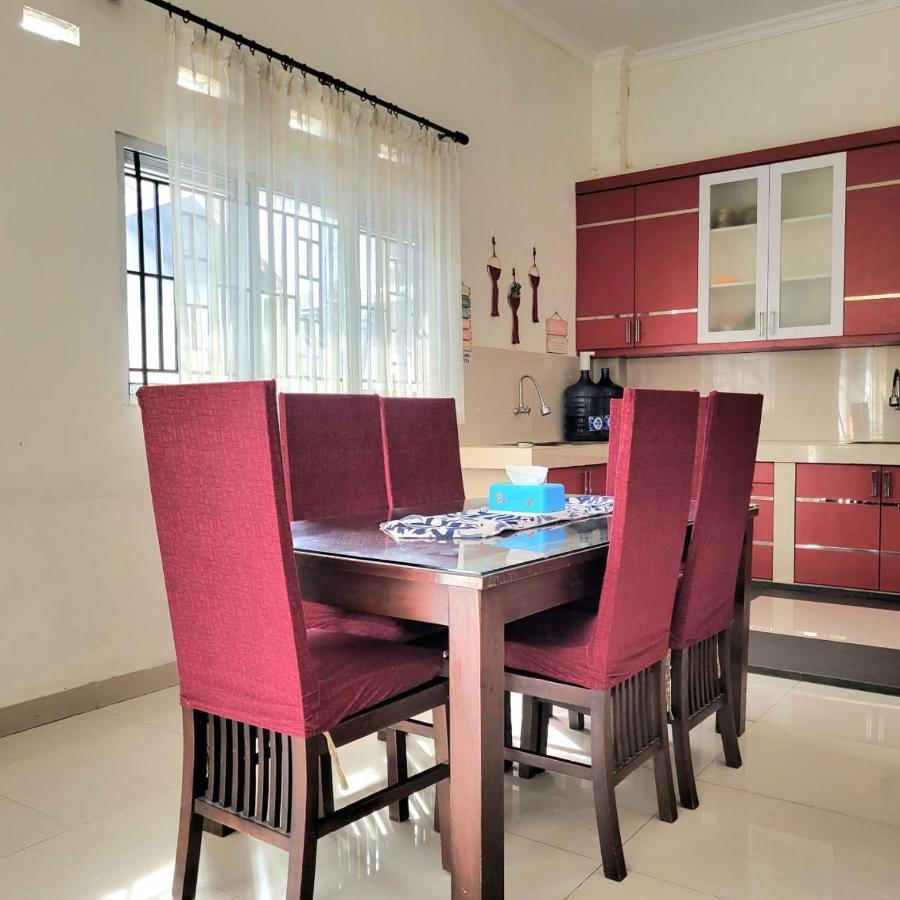 Mahakam Guest House Padang  Ngoại thất bức ảnh